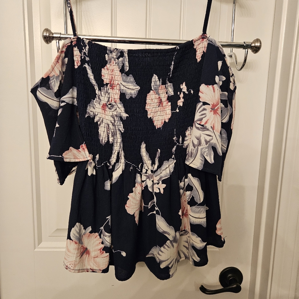 C.O.C. floral off shoulder top. Size XXL, run small.